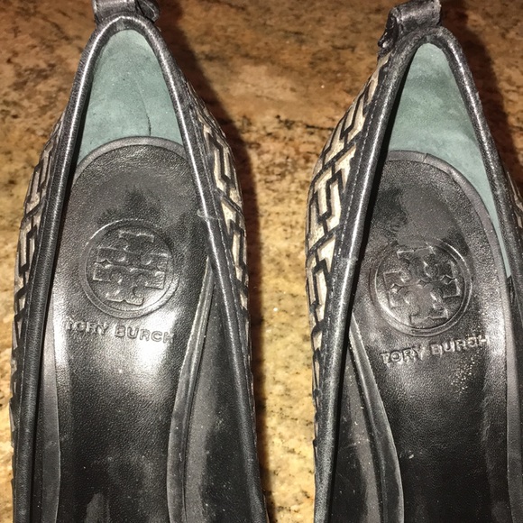 Tory Burch Reagan Heels Open Toe Stilettos Black/Cream - Size 9 - Picture 8 of 16